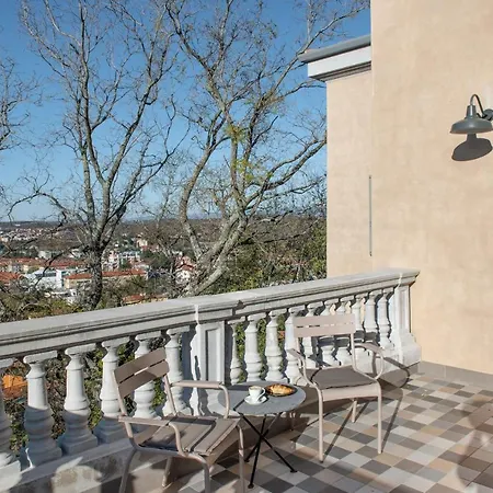 Peteani Hotell Labin (Istria)