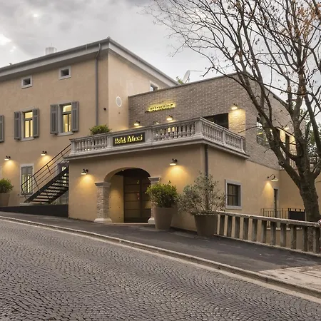 Hotel Peteani 4*